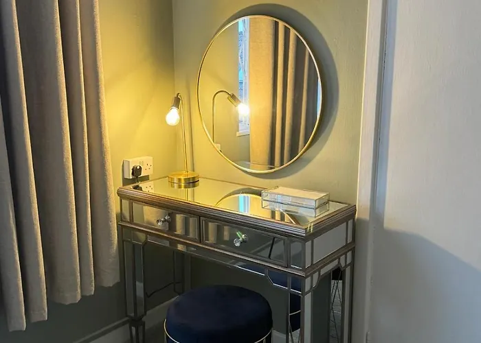 Chellowdene House Bed & Breakfast